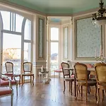 La Balat Hotel
